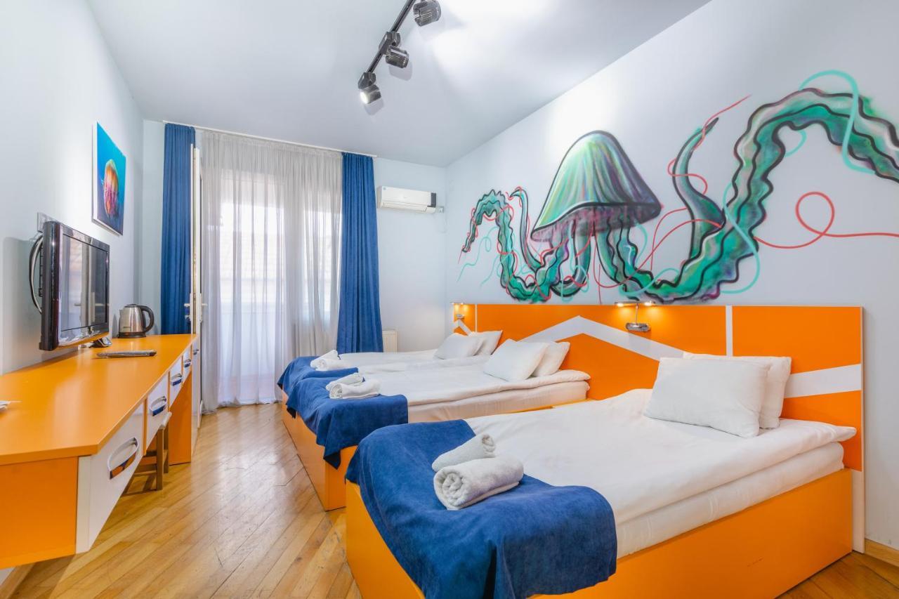 Boutique Hotel Medusa Батуми Экстерьер фото