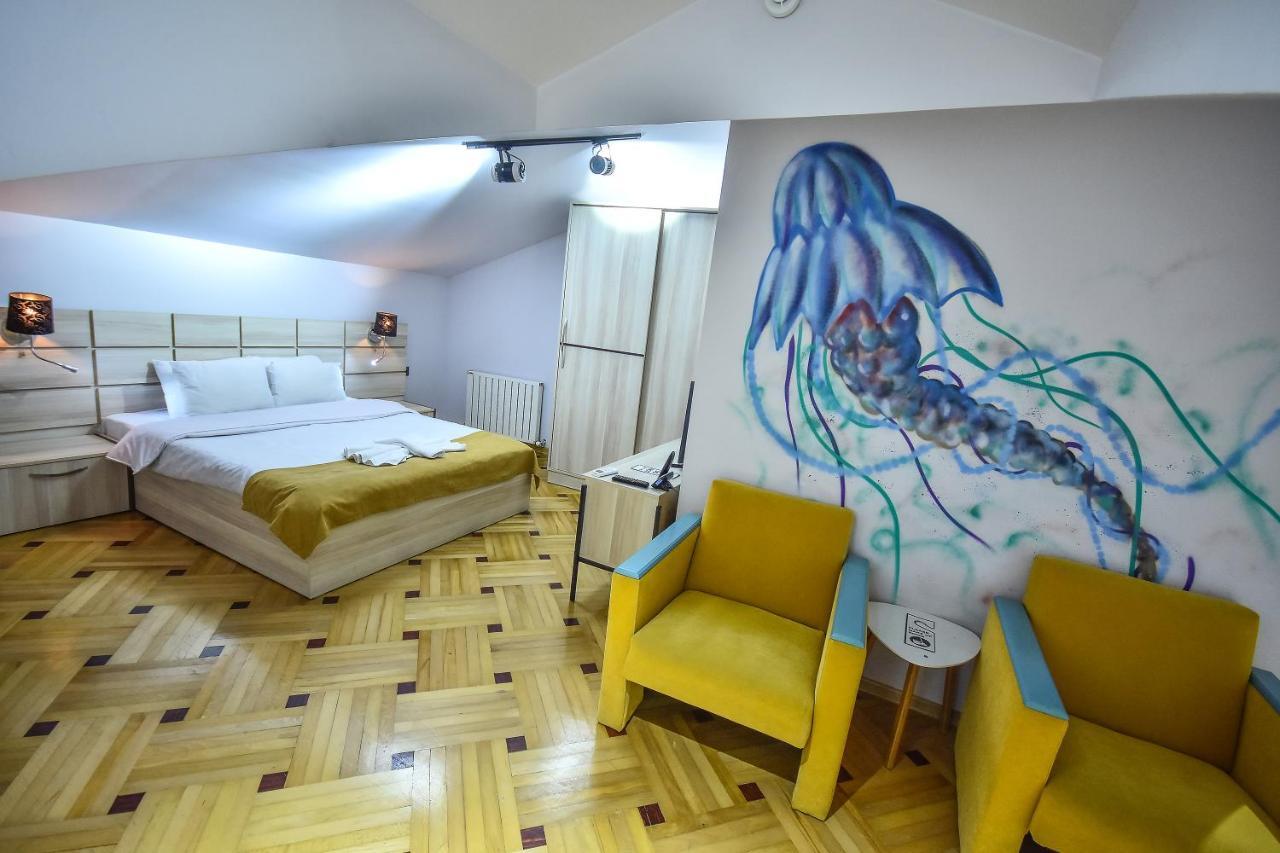 Boutique Hotel Medusa Батуми Экстерьер фото